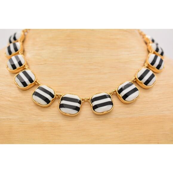 Talbots Statement Necklace Collar Black White Striped Gold Chunky Heavy 90s BinA - Picture 2 of 12